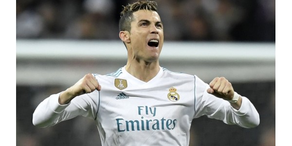 Ronaldo presenterer drakter til Manchester United Rashford